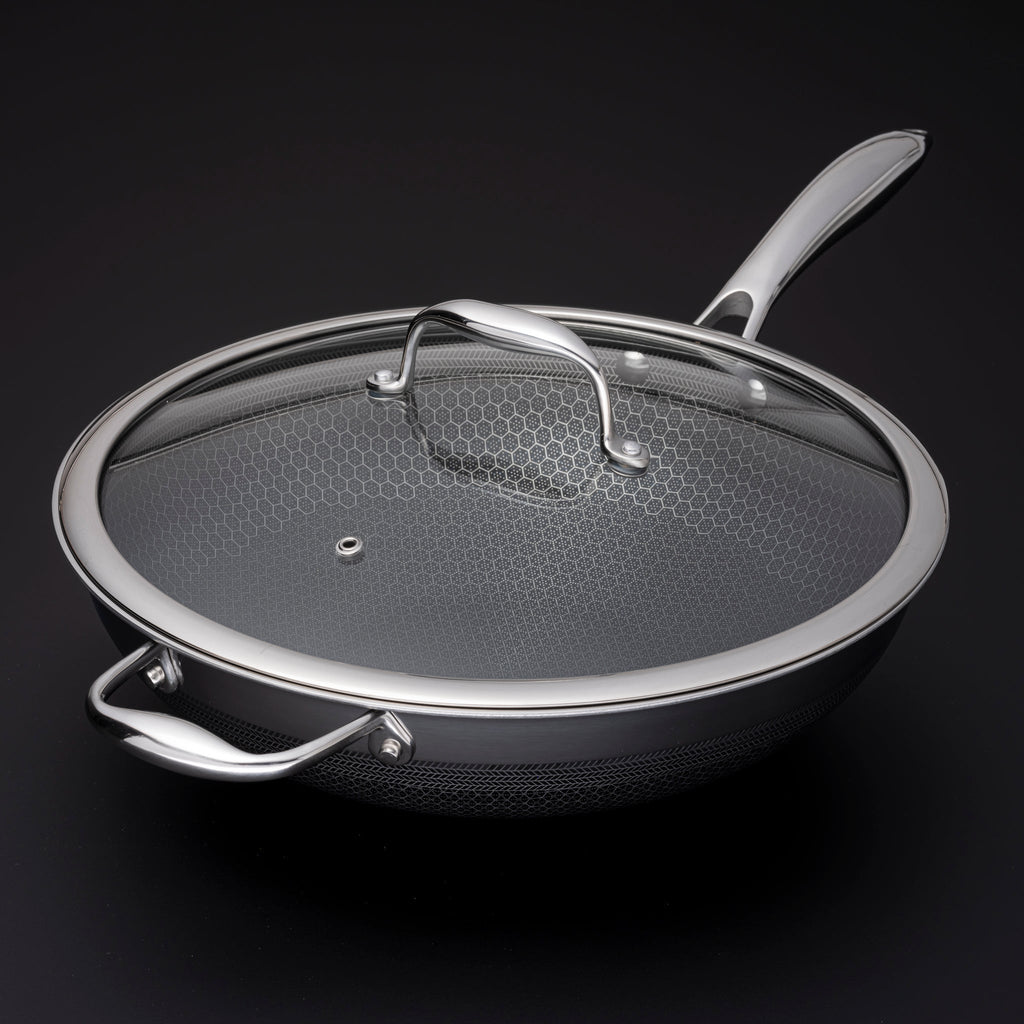 12" Hybrid Wok with Lid • HexClad