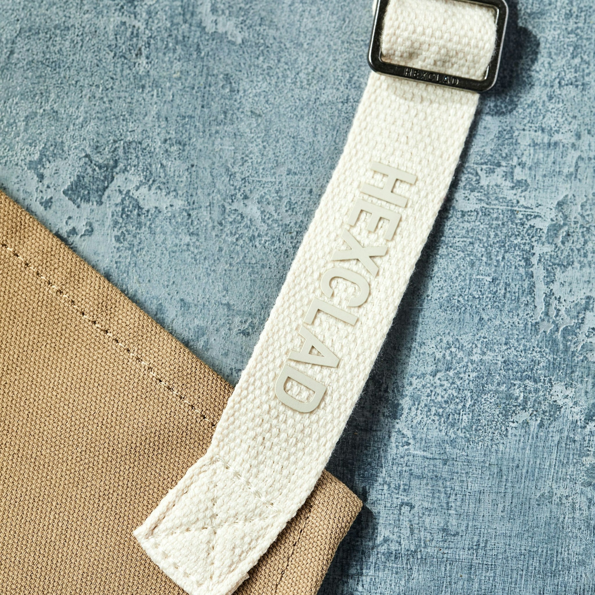 Eco Modern Apron (Sand) • HexClad