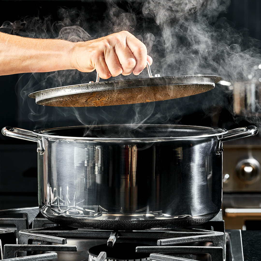 Hybrid Oval Dutch Oven, 6.5-Qt • HexClad