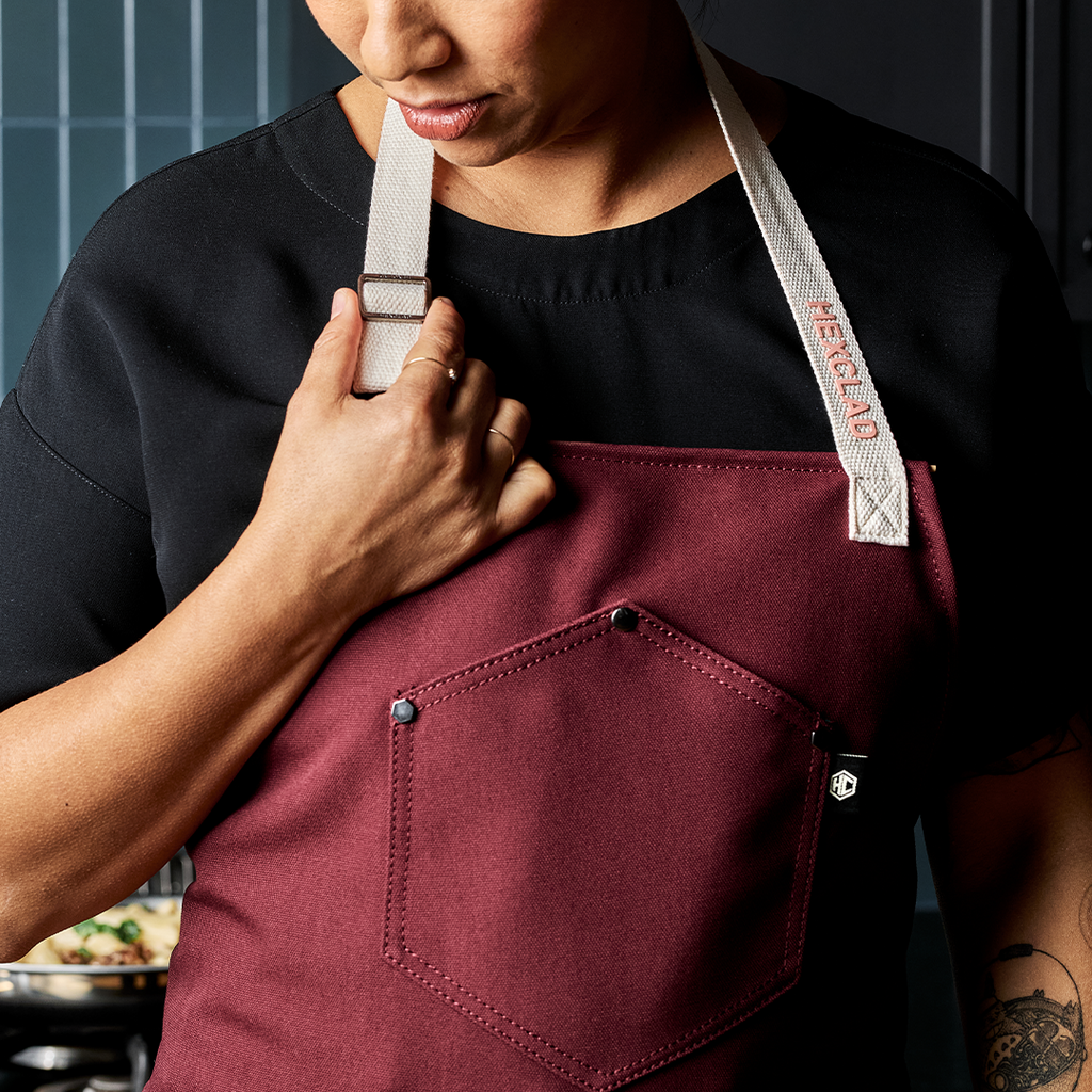 Eco Modern Apron (Crimson) • HexClad