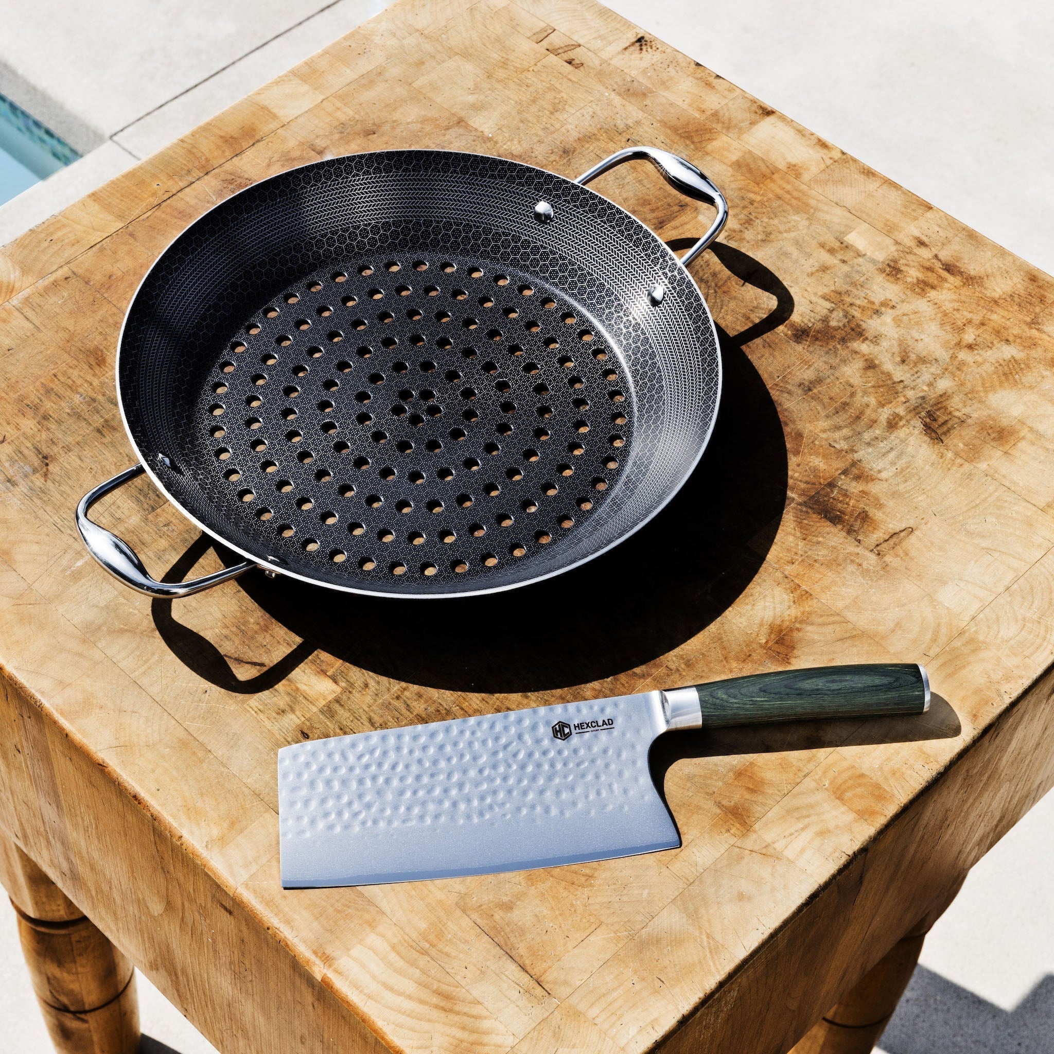 HexClad / BBQ Grill Pan + Meat Cleaver Bundle