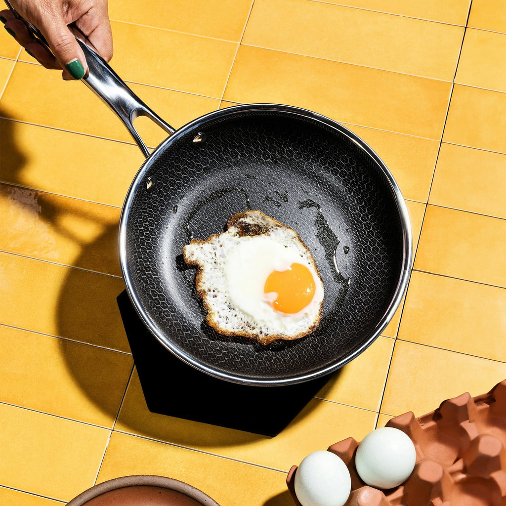 Hybrid Fry Pan, 7" • HexClad