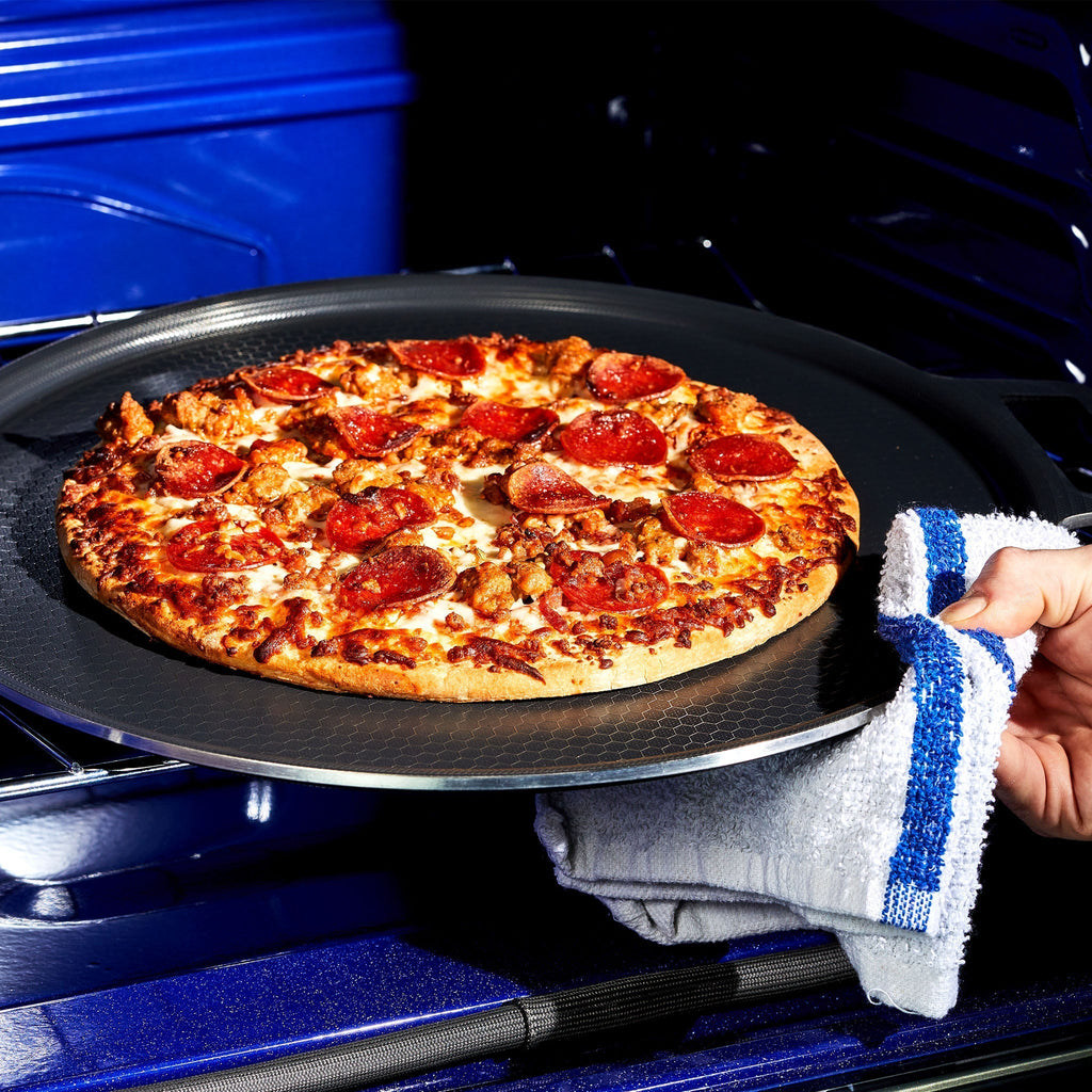 Hybrid Pizza Steel • HexClad