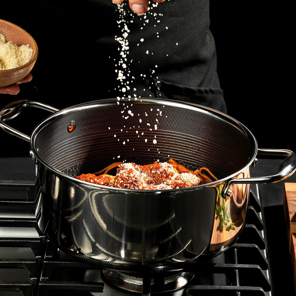 Hybrid Dutch Oven, 5-Qt • HexClad