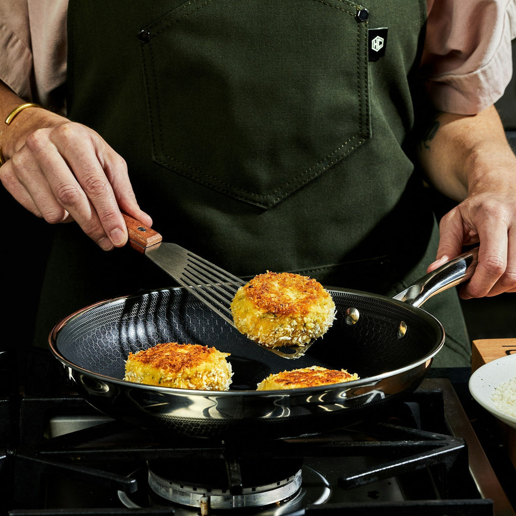 Hybrid Fry Pan, 10" • HexClad
