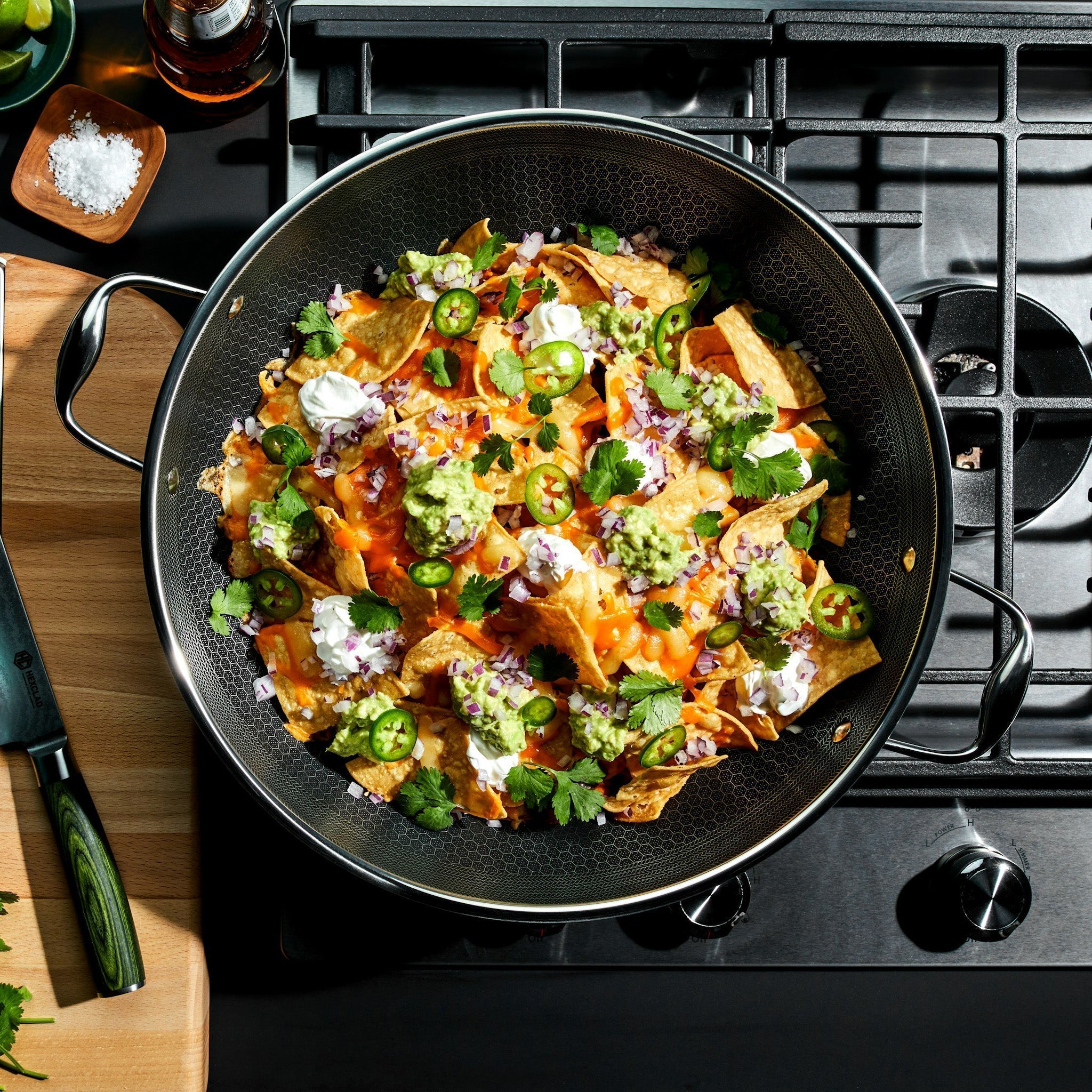 Hybrid Wok with Lid, 14" • HexClad