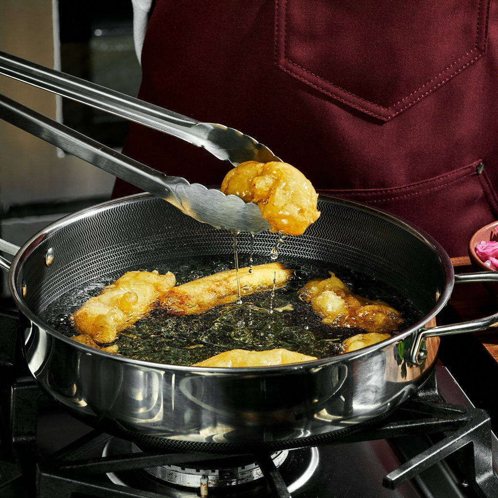 Hybrid Deep Sauté Pan with Lid, 3.3-Qt • HexClad