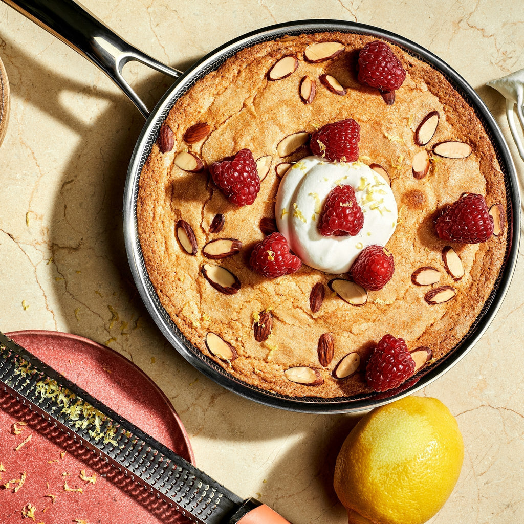 Hybrid Fry Pan, 8" • HexClad