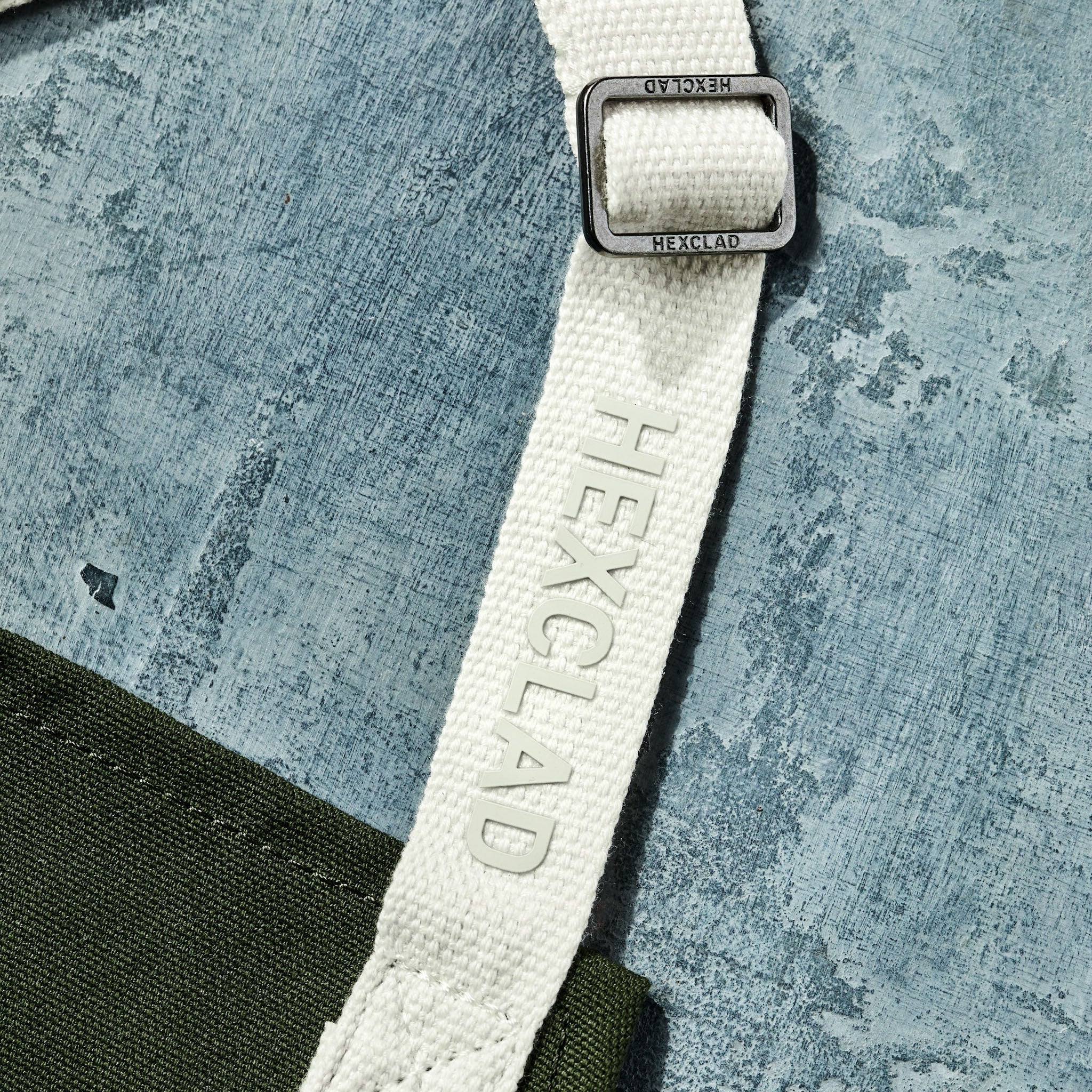 Eco Modern Apron (Forest) • HexClad
