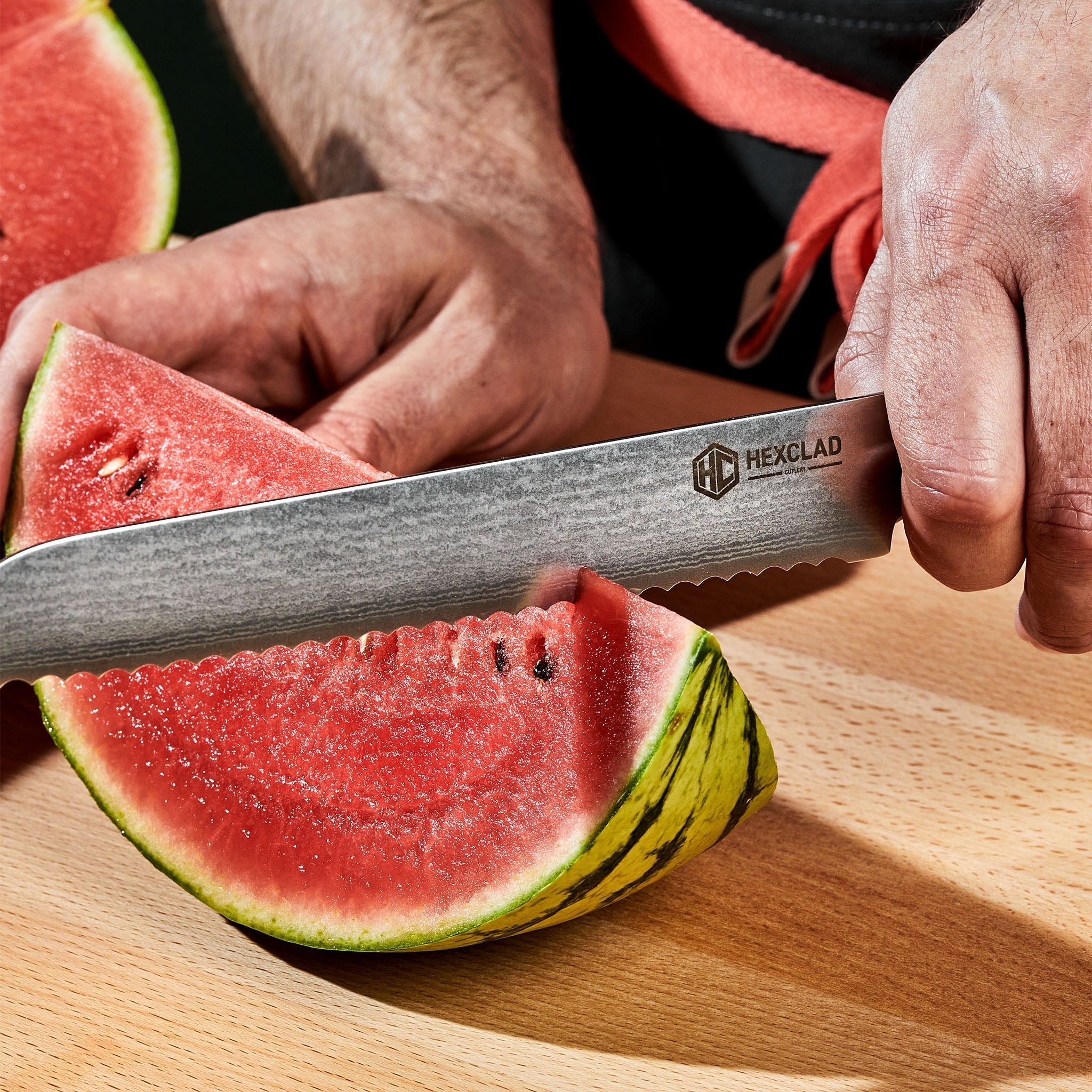 Damascus Steel Serrated Bread Knife, 8" • HexClad