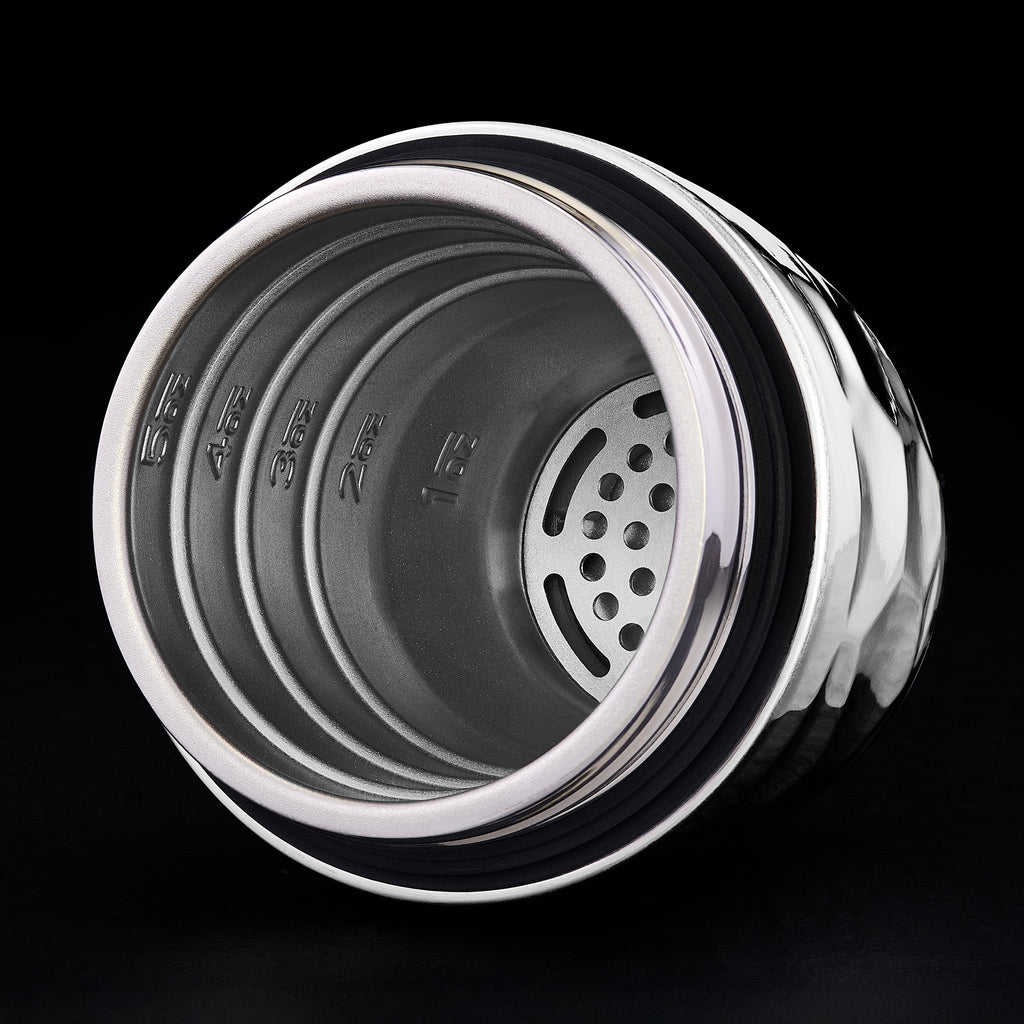 Cocktail Shaker, 25 oz (Chrome) • HexClad