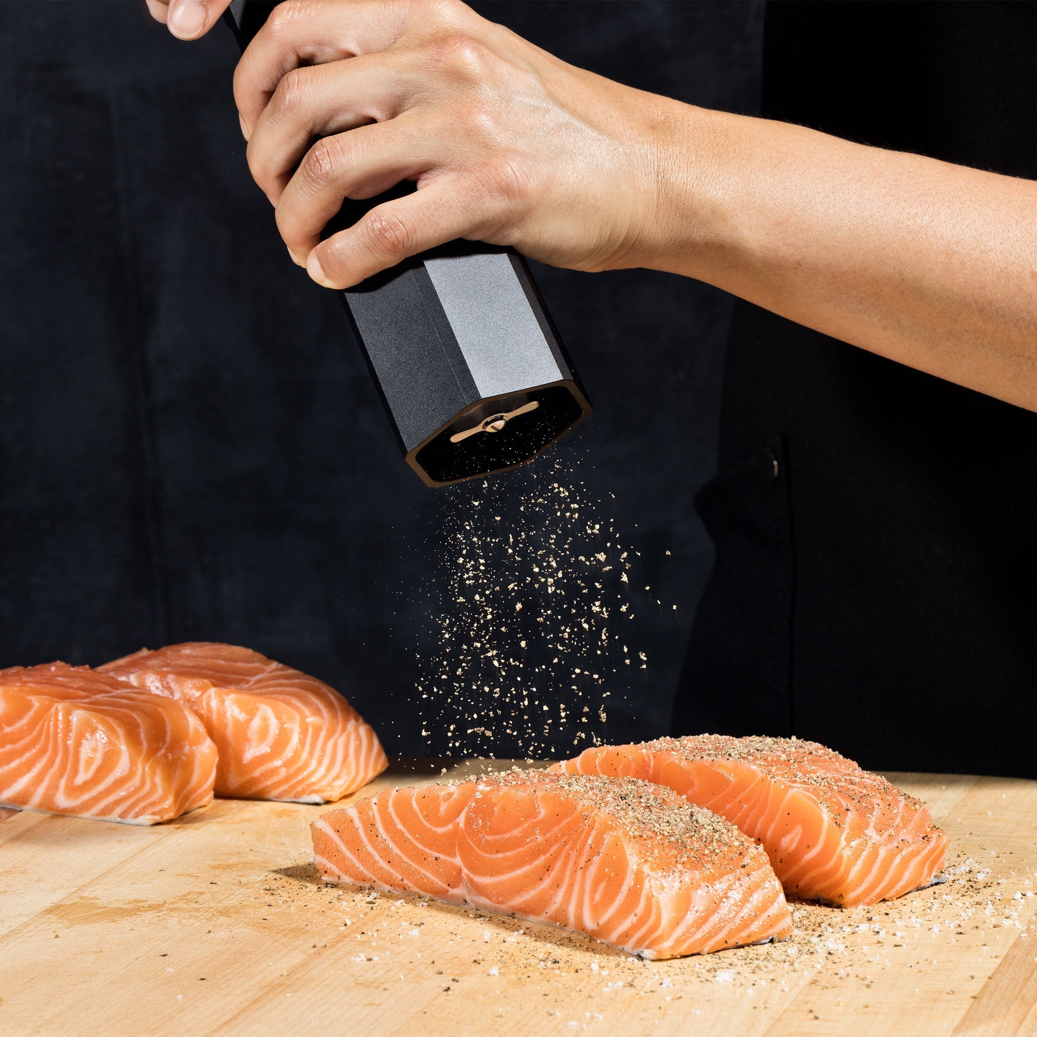 HexMill Pepper Grinder • HexClad