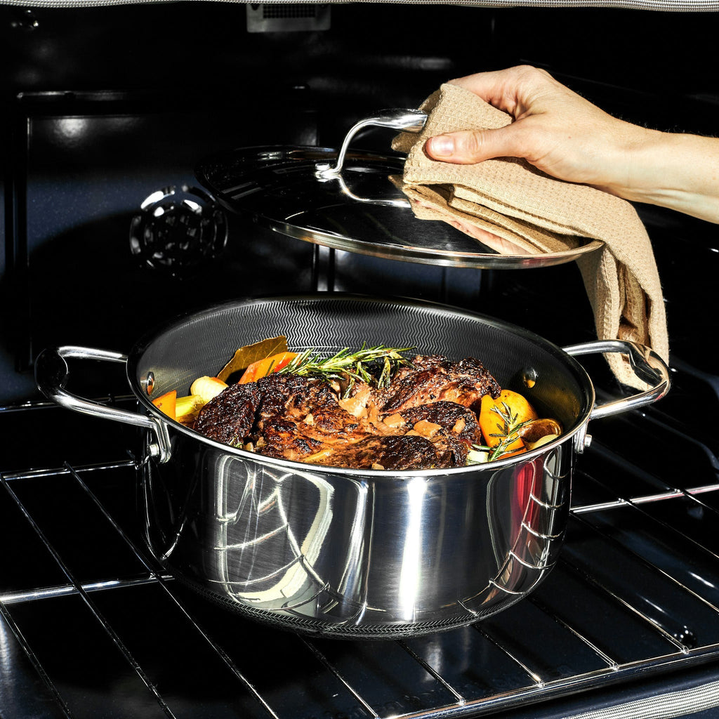 Hybrid Dutch Oven, 5-Qt • HexClad