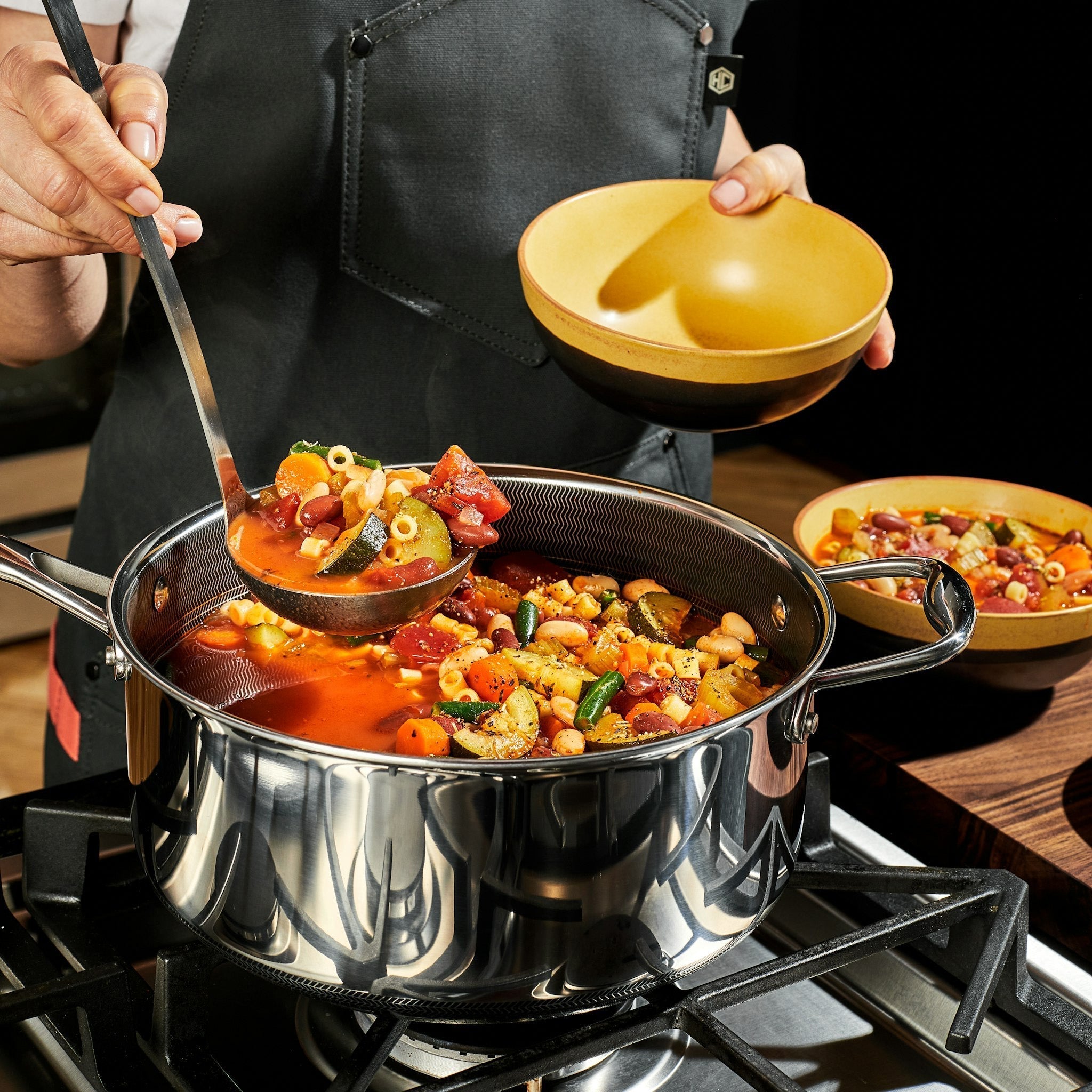 Hybrid Saucepan with Lid, 5-Qt • HexClad