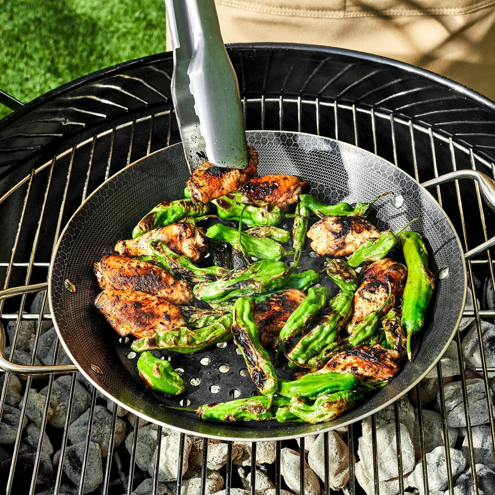 HexClad / BBQ Grill Pan + Meat Cleaver Bundle