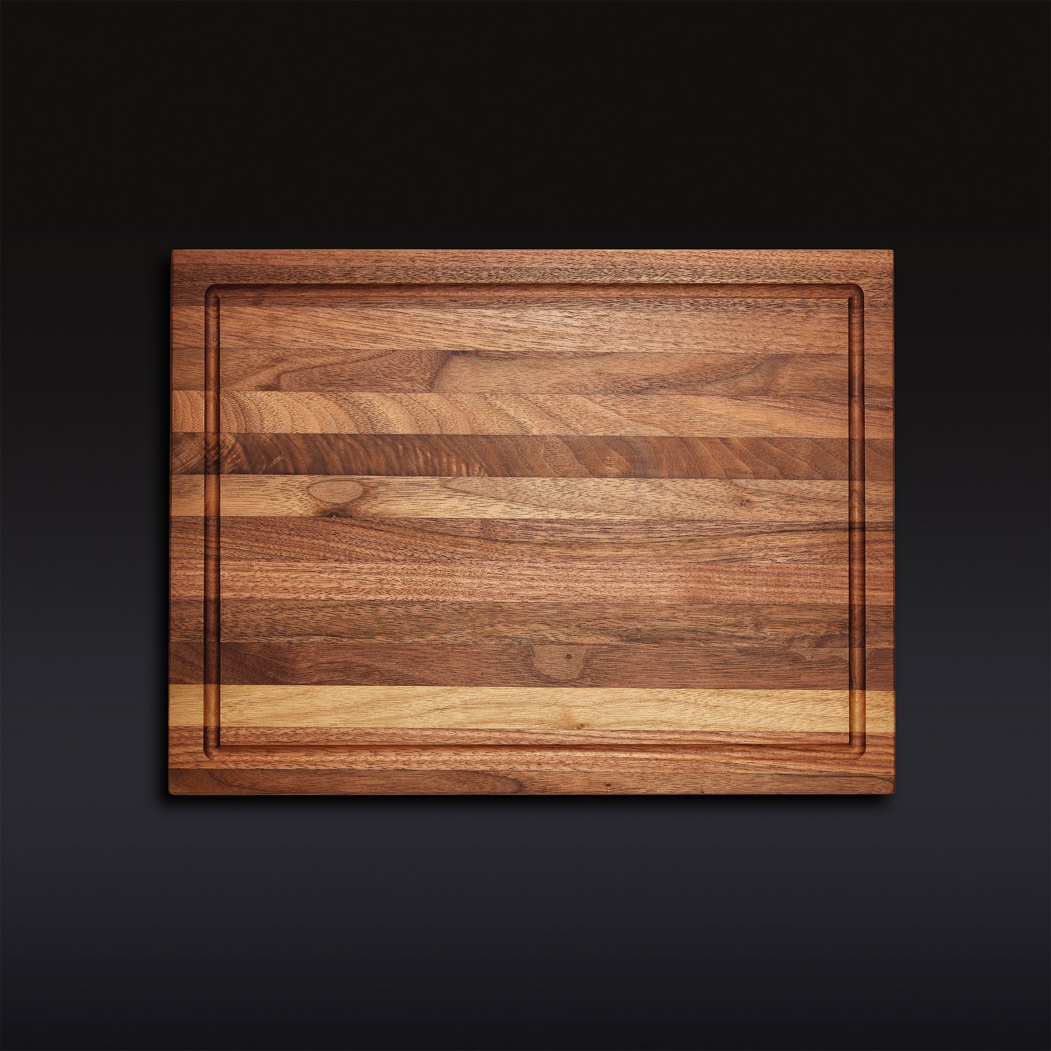 Walnut Cutting Board, Medium • HexClad