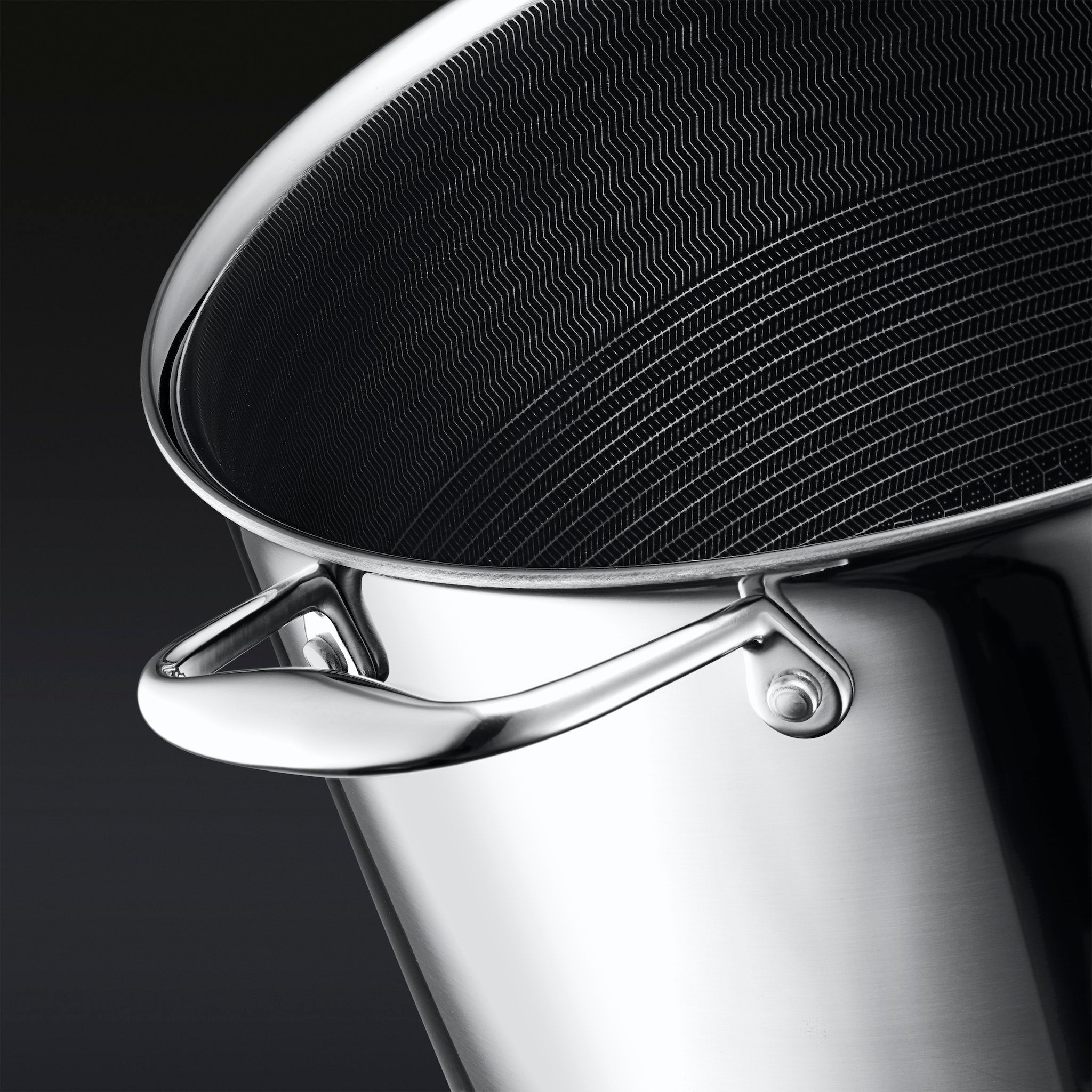Hybrid Stock Pot with Lid, 10-Qt • HexClad