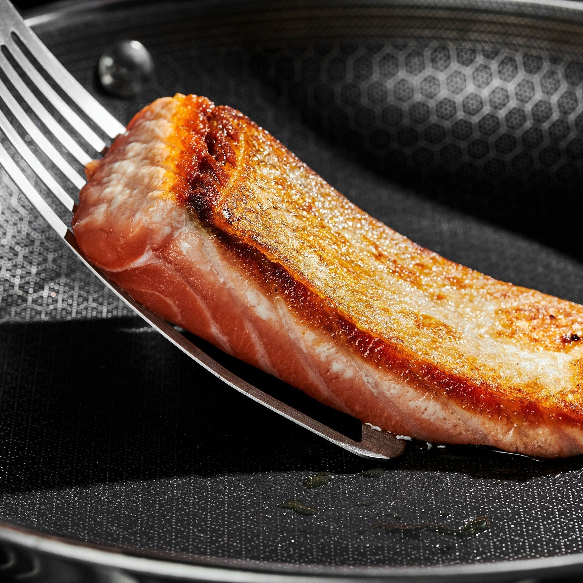 Hybrid Fry Pan, 7" • HexClad