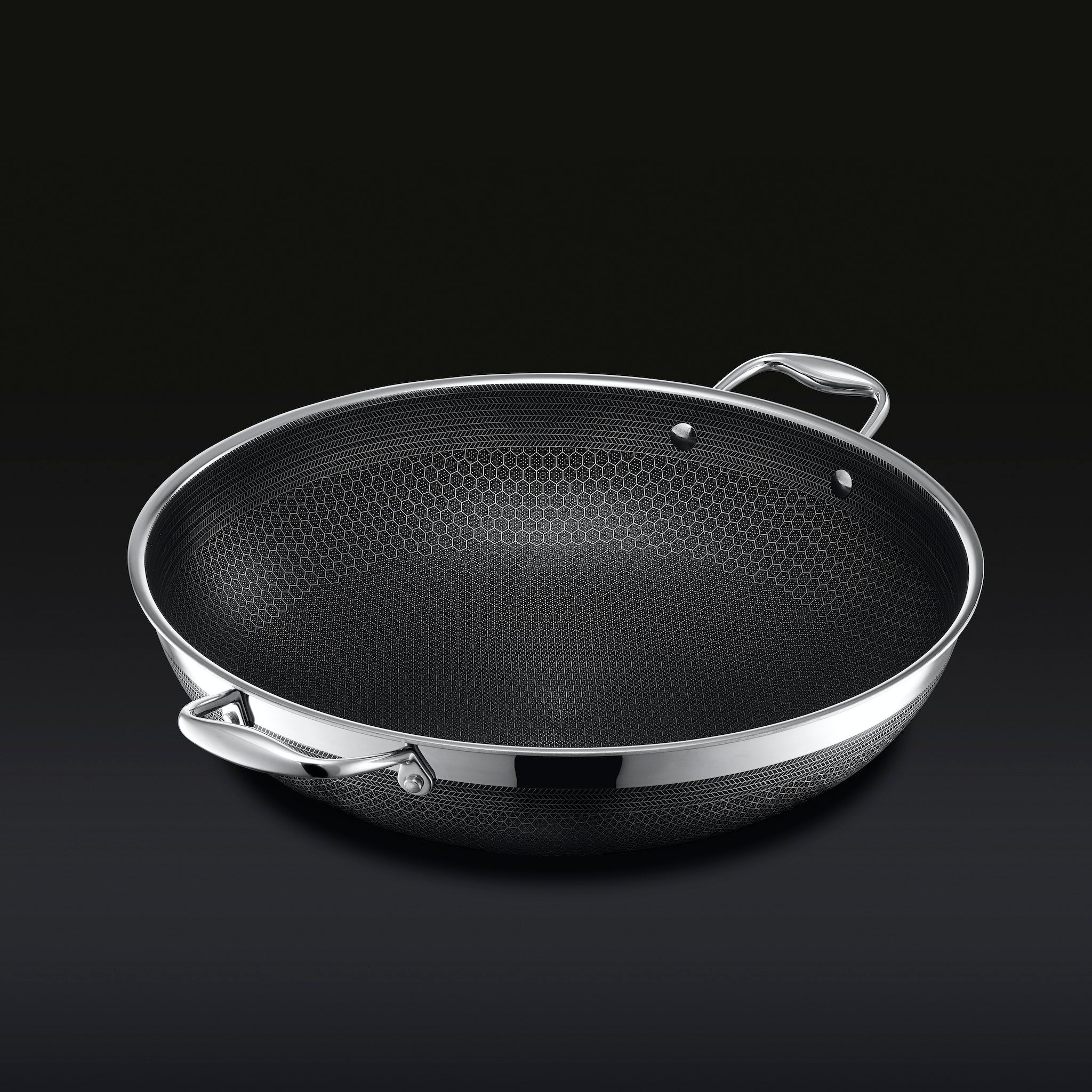 Hybrid Wok with Lid, 14" • HexClad
