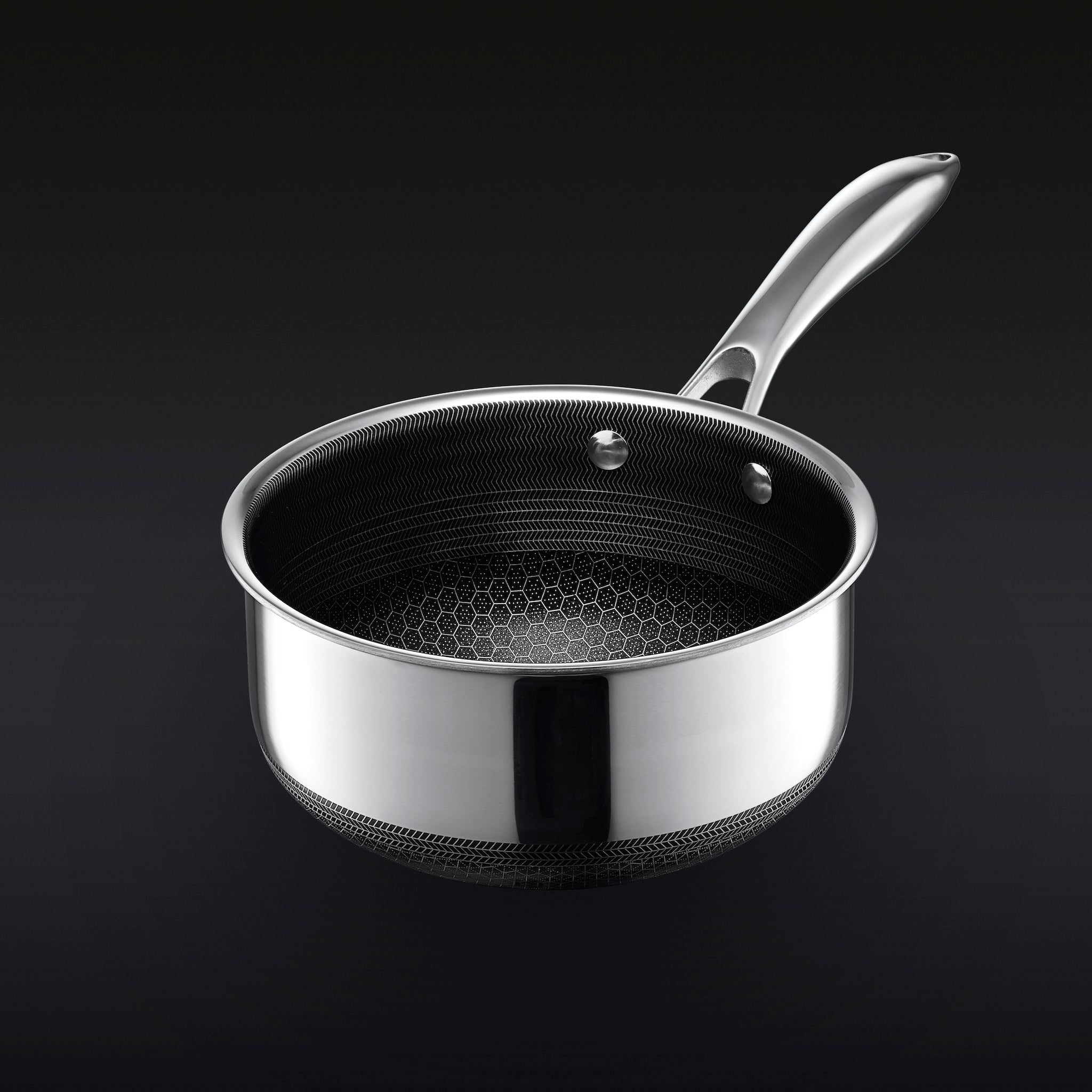 Hybrid Saucepan With Lid, 2-Qt • HexClad