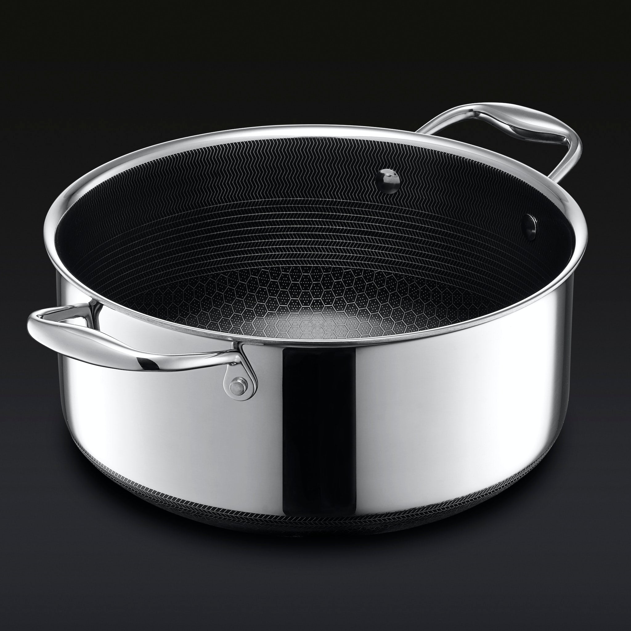 Hybrid Dutch Oven, 5-Qt • HexClad
