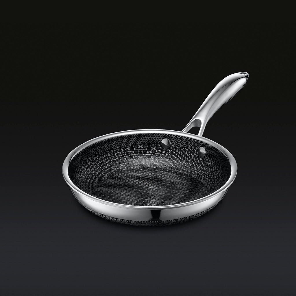 Hybrid Fry Pan, 8" • HexClad